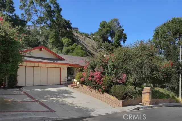 3433 Green Vista Drive, Encino, CA 91436 - #1
