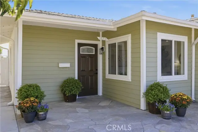10216 Owensmouth, Chatsworth, CA 91311 - #1
