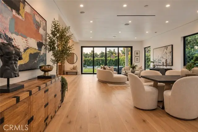 22816 Erwin, Woodland Hills, CA 91367 - #3