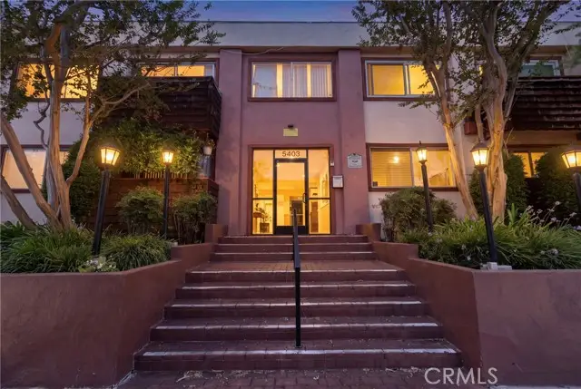 5403 Newcastle Avenue, Encino, CA 91316 - #1