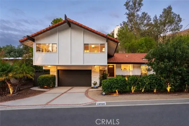 22926 Cass Avenue, Woodland Hills, CA 91364 - #1