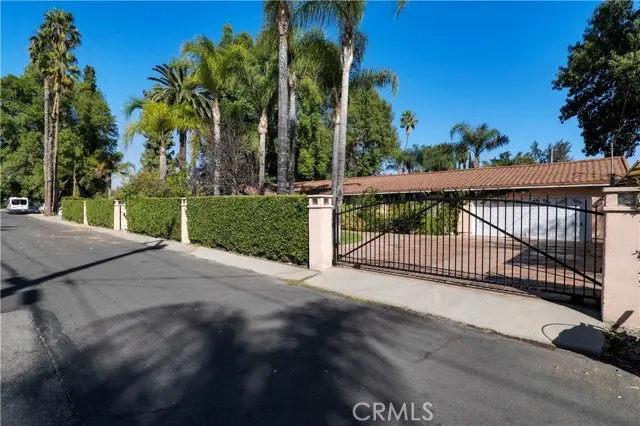 8644 Jellico Avenue, Northridge, CA 91325 - #2