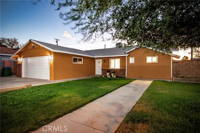 45329 Rodin Avenue, Lancaster, CA 93535 - #2