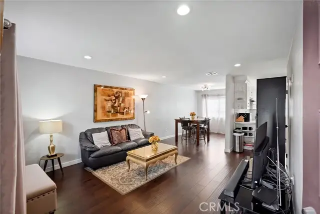 11401 Berendo Avenue  #7, Los Angeles, CA 90044 - #2
