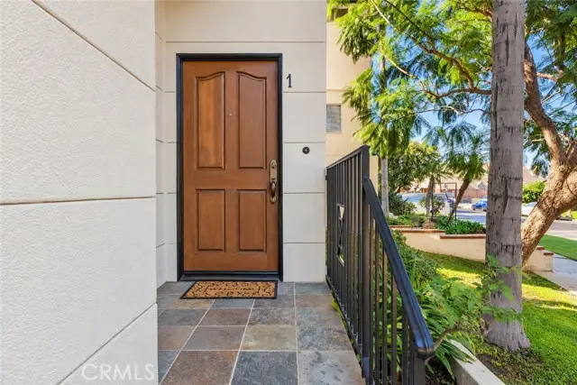 14322 Dickens Street  #1, Sherman Oaks, CA 91423 - #3