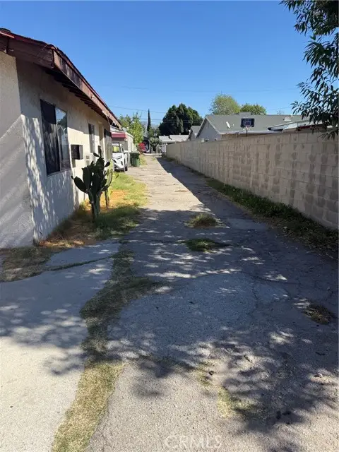 10471 El Dorado, Pacoima, CA 91331 - #3