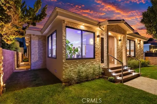 1524 19th, Santa Monica, CA 90404