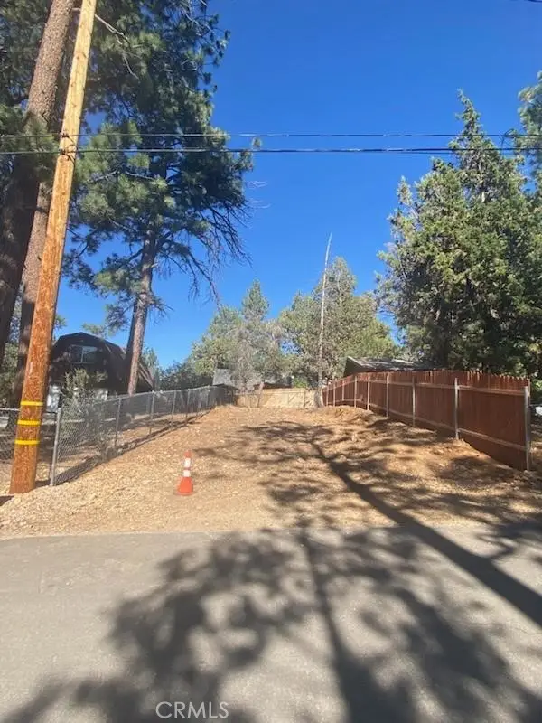 827 Wabash Lane, Sugarloaf, CA 92386