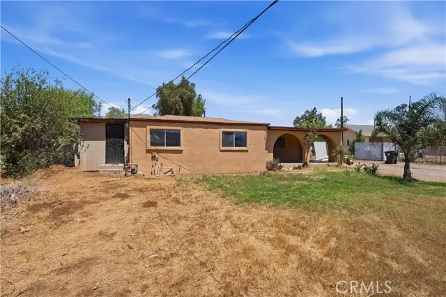 7081 Valley Way, Riverside, CA 92509 - #2