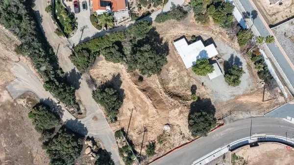 11 Bowmore Way, Lake Elsinore, CA 92530