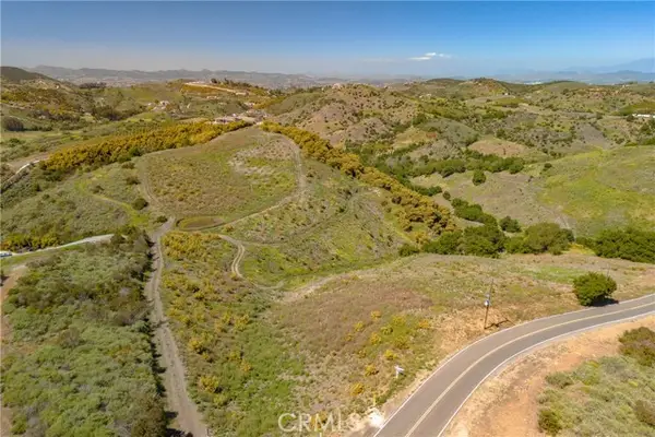 2 La Cruz Drive, Temecula, CA 92590
