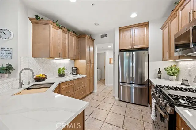 33433 Emerson Way  #B, Temecula, CA 92592 - #3