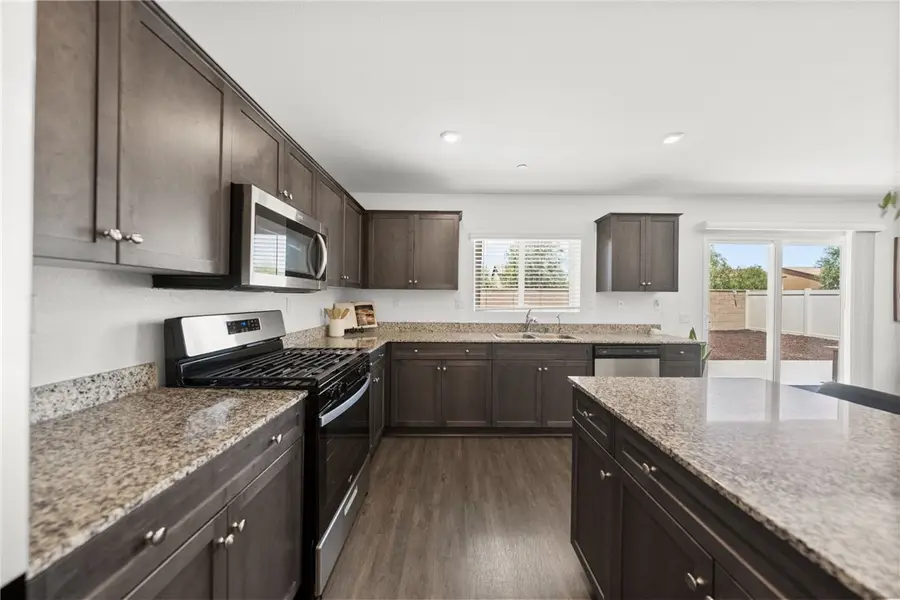 1385 Caprice Court, Hemet, CA 92543 - #3