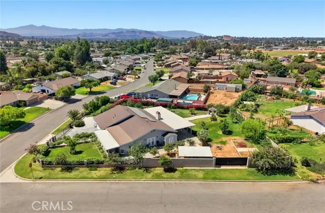 8326 Saddle Creek Drive, Riverside, CA 92509 - #2