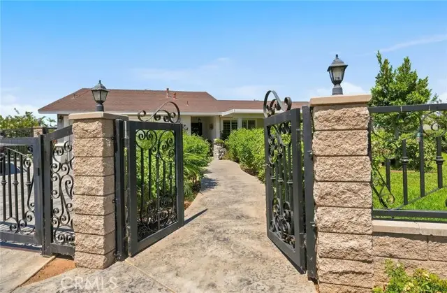 8326 Saddle Creek Drive, Riverside, CA 92509 - #3