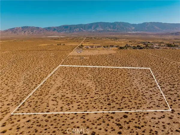 1 Fairlane Rd, Lucerne Valley, CA 92356