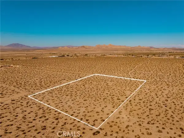 2 Fairlane Rd, Lucerne Valley, CA 92356