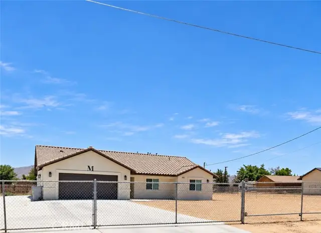 9243 Manteca, Hesperia, CA 92345 - #2