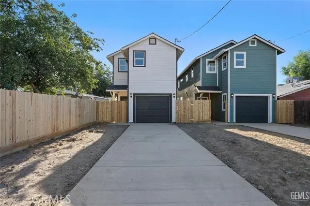 424 S Brown, Bakersfield, CA 93307 - #2