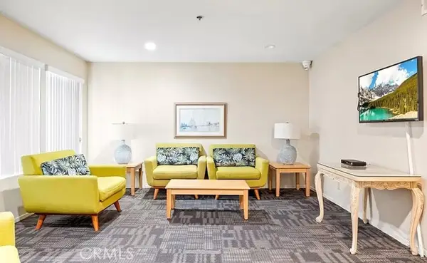 351 Ford Avenue  #220, Fullerton, CA 92832