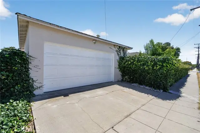 15804 Dalton Avenue, Gardena, CA 90247 - #3