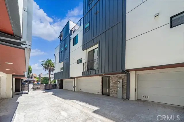 113 Manhattan, Los Angeles, CA 90004 - #3