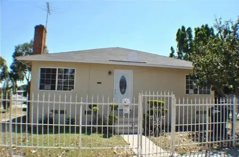 2101 Sycamore, Santa Ana, CA 92707