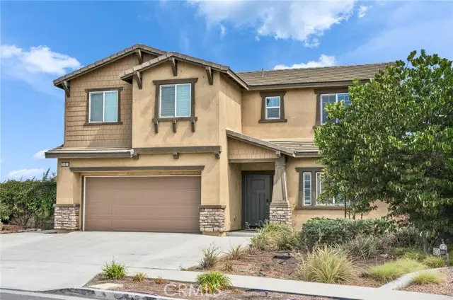2492 Williamsburg, Ontario, CA 91761 - #3