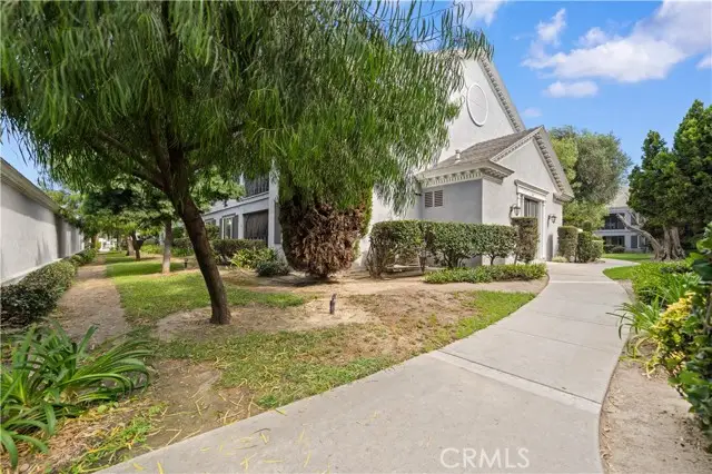 1611 Pomona  #D13, Fullerton, CA 92832 - #3