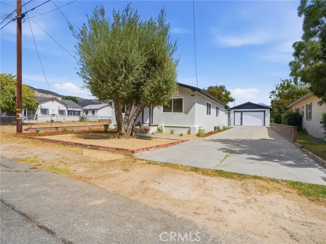 7121 Vine, Highland, CA 92346 - #2