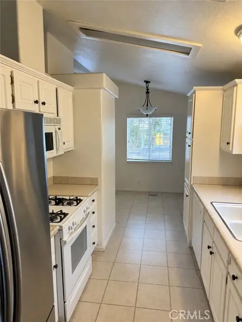 32901 Crescent, Lake Elsinore, CA 92530 - #2
