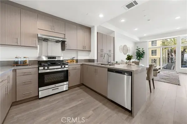 168 Monterey Street  #202, Alhambra, CA 91801