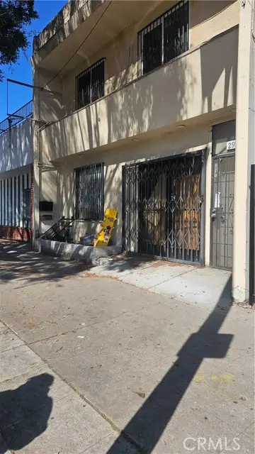 2921 Florence, Los Angeles, CA 90043