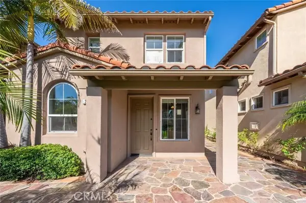 25 Amy Way, Ladera Ranch, CA 92694