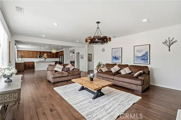 6882 Keyway Court, Mira Loma, CA 91752