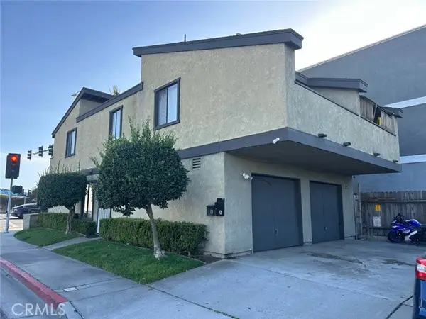 7611 Warner Avenue, Huntington Beach, CA 92647