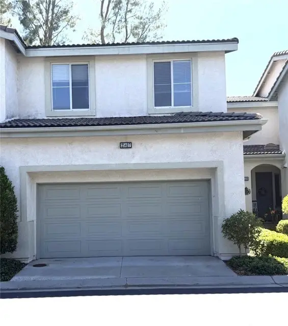 25407 Calcutta Pass Lane, Saugus, CA 91350