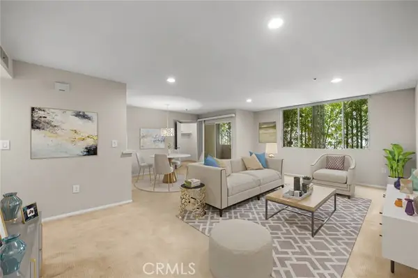 4501 Cedros  #220, Sherman Oaks, CA 91403