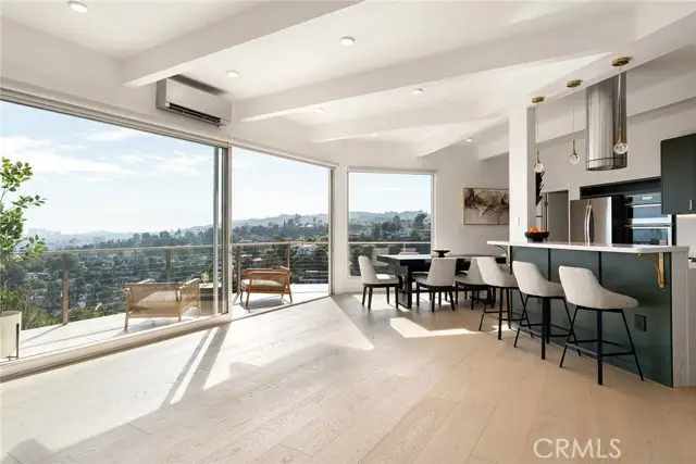 5675 Spreading Oak Dr, Los Angeles, CA 90068 - #1