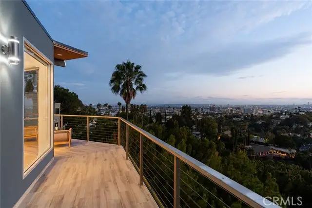 5675 Spreading Oak Dr, Los Angeles, CA 90068 - #2