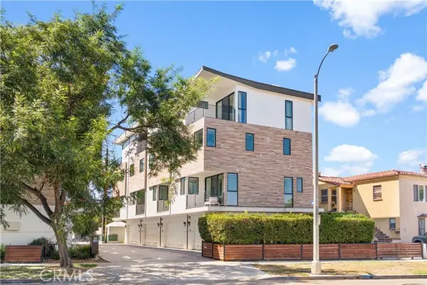 5151 Redondo Court, Los Angeles, CA 90019