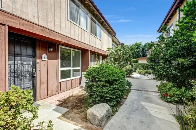 7300 Lennox Avenue  #C7, Van Nuys, CA 91405 - #2