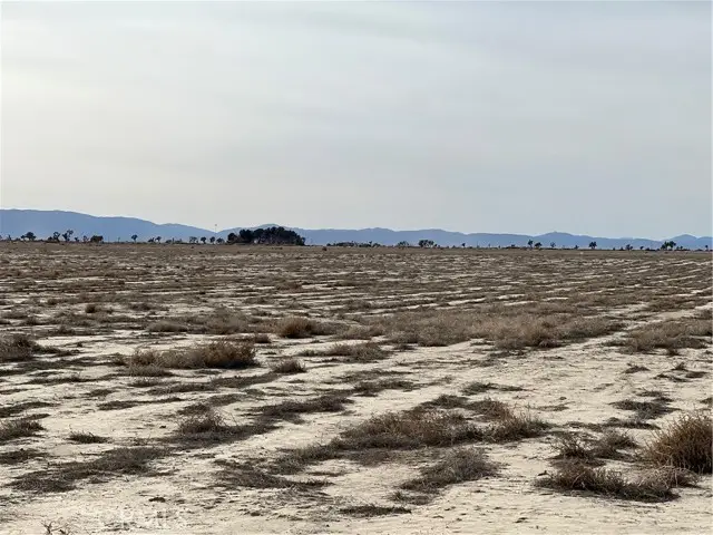 105 Avenue H, Lancaster, CA 93535 - #2