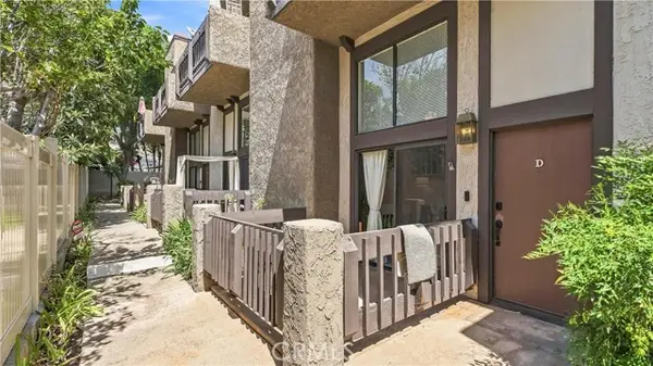 1909 Huntington Drive  #D, Duarte, CA 91010