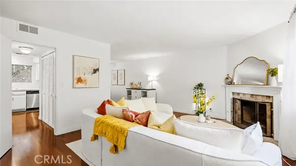 432 Oak Knoll Avenue  #4, Pasadena, CA 91101