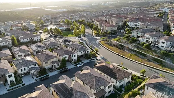 2060 Aliso Canyon, Lake Forest, CA 92610