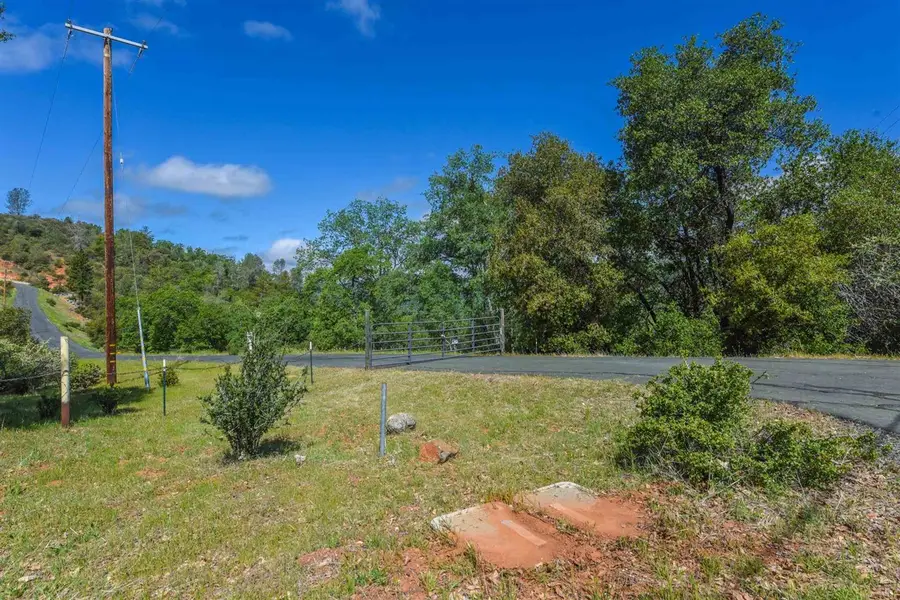 15880 Parkridge, Sonora, CA 95370 - Image #2