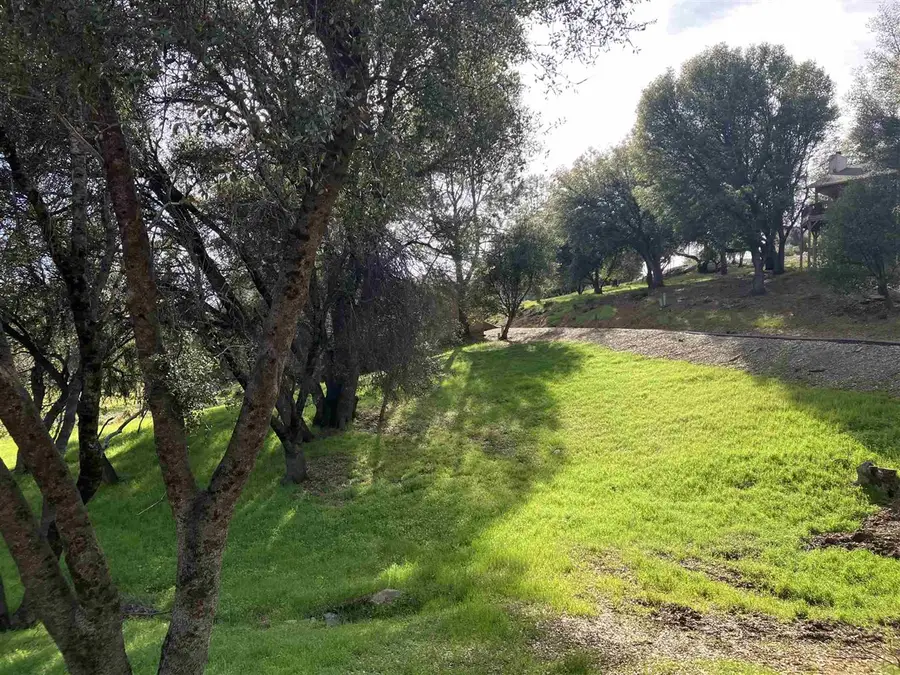 5E/17 Tannahill/sean Patrick, Groveland, CA 95321 - Image #2