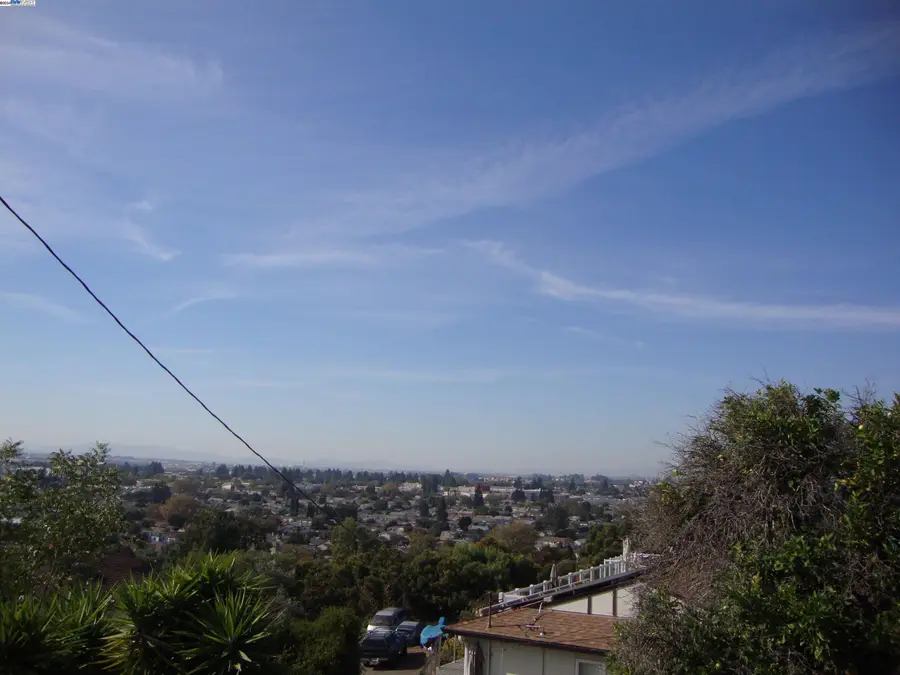 Saturn Dr, San Leandro, CA 94578 - #3