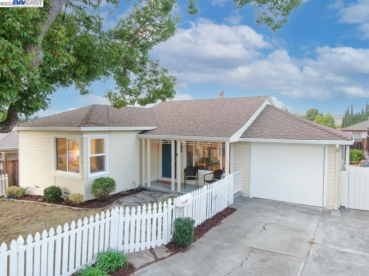 2690 Watson St, Castro Valley, CA 94546 - #1
